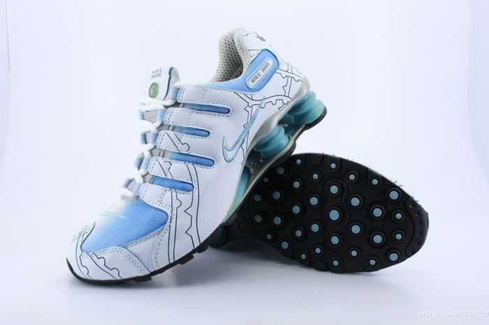 blanc et bleu baskets Nike Shox (2)